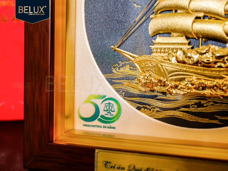 Lô 230 tranh thuyền Vinacontrol Đà Nẵng 20x20cm dát vàng 24k thiết kế theo yêu cầu